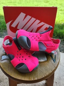 Nike Sunray Protect 2 "Hyper PINK" Girls' BRAND NEW Toddler 8c 9c & 10C - Picture 1 of 6