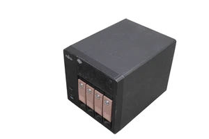 Fujitsu Netzwerkspeicher NAS Server Celvin Q802 4-Bay - Ohne Festplatten - Bild 1 von 3