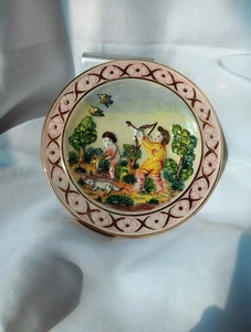 Made in Italy decorative plate wall hanging Taube. Hunting. Birds Bow And Arrow - Picture 1 of 7