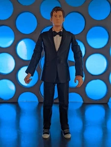 10th Doctor Who Tuxedo Black Suit 5” Figure David Tennant Voyage of the Damned - Picture 1 of 8