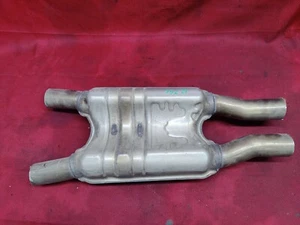 2010-2012 BMW 740 F01 F02 CENTER MIDDLE EXHAUST MUFFLER SILENCER RESONATOR OEM - Foto 1 di 4