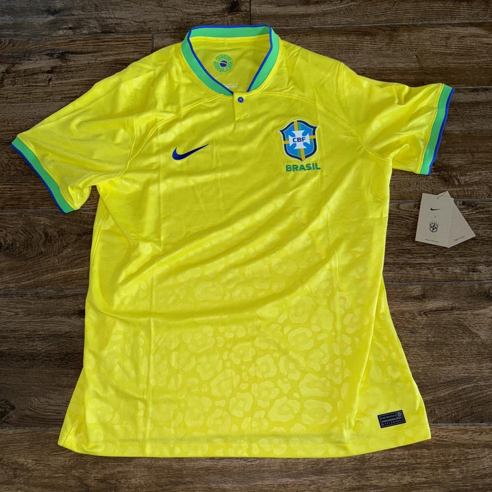 Nike Brazil Home Soccer Jersey Yellow DN0680-742 Mens Size M - Medium -