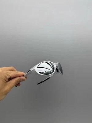 Oakley Eye Jacket Redux OO9438 Polarized Sunglasses Sliver Frame Sliver Lenses - Image 1 of 4