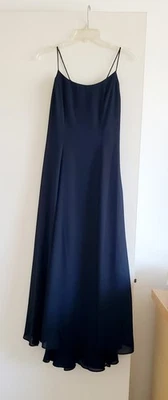 Tahari вечернее платье, размер 2, черный, стороны молнии, задние шнурки, носили один раз - Изображение 1 из 4