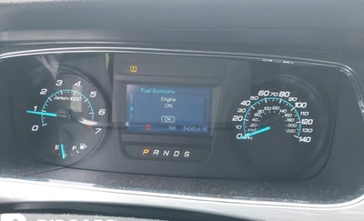 Taurus (Sedán) 2015-2016 OE velocímetro calibre grupo 84 k millas Ford Foto 1 de 4