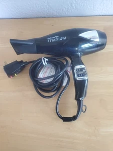 Secador de soplado de titanio BaByliss PRO 2 velocidades 3 temperaturas PROBADO FUNCIONA - Imagen 1 de 8