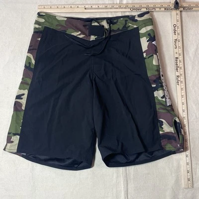 Pantalones Cortos REVGEAR Para Hombre Medianos Negros Camuflados Lucha Krav Maga En Todo el Mundo UFC MMA Foto 1 de 4