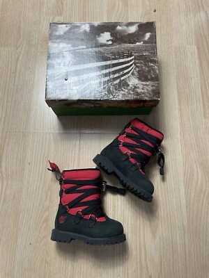 Timberland 6 pulgadas Acolchado 72812 Rojo/Negro Nuevo En Caja 650 Botines Talla 5 Bebé Foto 1 de 4
