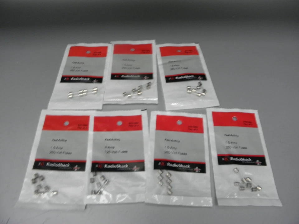 LOT OF 7 RADIOSHACK 270-1050 FAST-ACTING 1.5-AMP 250-VOLT FUSES 4-PACKS - Изображение 1 из 1