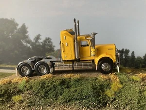 Diecast 1:50 Scale Chrome Yellow Kenworth W900 - Picture 1 of 4