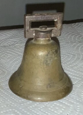 "Campana de vaca de 3,25"", latón/hierro-antigua/vintage, más listada" Foto 1 de 4