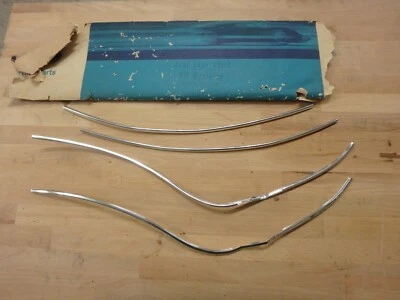  Nuevo de Lote Antiguo 1971 1972 Ford Galaxie XL 500 4 Puertas Borde Protector Kit D1AZ-5320910-A   Foto 1 de 2
