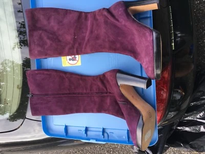 Botas para mujer Isaac Mizrahi rojas talla 7 doradas por dentro casi perfectas Foto 1 de 4