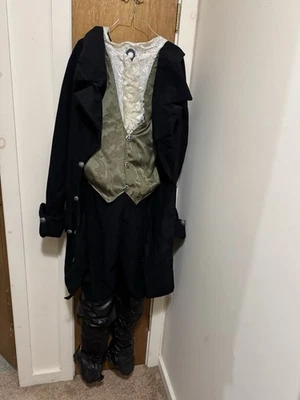 Conjunto eduardiano Gemmy Halloween animado tamaño real Giles The Butler solamente Foto 1 de 4