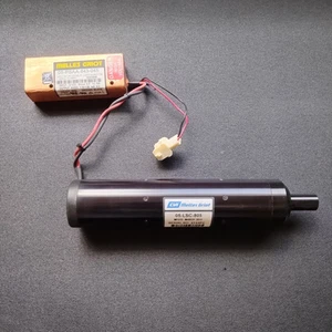 FÜR TEILE ODER REPARATUR Melles Griot 05-LSC-805 Laser 05-PSAA-843-045 Netzteil - Bild 1 von 4