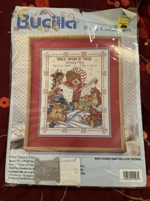 Kit de registro de nacimiento de punto de cruz de colección años 90 Bucilla Baby Bear Once Upon A Time abierto Foto 1 de 4