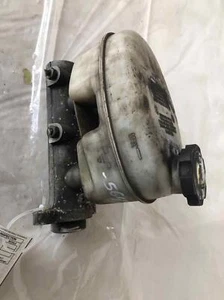 2003 - 2006 CHEVY TAHOE Brake Master Cylinder 5.3L K1500 Hydraulic Assist Brakes - Picture 1 of 18