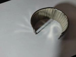 Brand New Metal Cuff Bracelet Paparazzi - Picture 1 of 4