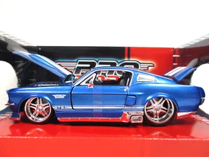 MAISTO - PRO-RODZ - PRO-TOURING 1967 FORD MUSTANG GT - 5.0 - 1/24 - Picture 1 of 15