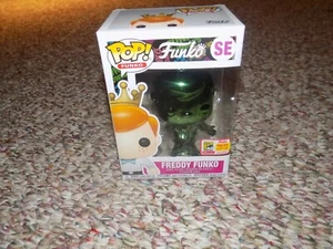 Funko Pop SE 2018 Freddy Funko Green Emerald Chrome SDCC 1000 PCS Vinyl Figure - Picture 1 of 7
