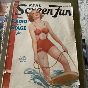 Real Screen Fun Vol. 1 #11, August 1935 Pin-ups! - Bild 1 von 10