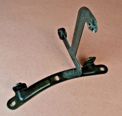 Soporte protector de cubierta de montaje de radiador Suzuki GSXR1000 GSXR 1000 2006 2005 Foto 1 de 3