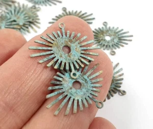 20 Stck. Roh Messing Sonne Halskette Bettelarmband Verbinder Bio Blau Patina 536 - Bild 1 von 6