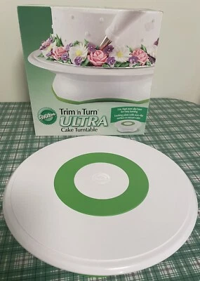 Wilton Trim ‘N Turn Cake Turntable - Image 1 of 4