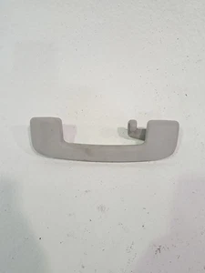 739406911R POIGNEE INTERIEURE AVANT DROITE / 680922 POUR RENAULT CAPTUR II * - Imagen 1 de 3