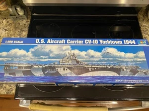 Trumpeter U.S. Aircraft Carrier CV-10 Yorktown 1944 Scale 1:350 - Picture 1 of 9
