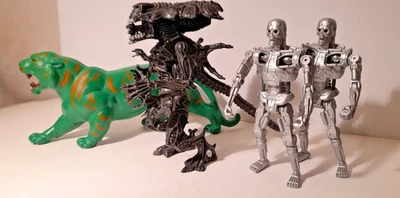 LOt de 4 figurines - Maîtres de l'Univers - années 80 - 90 - bon état - - Photo 1/3