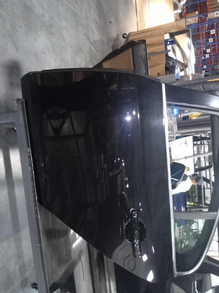 Volvo S60 2015 puerta izquierda negro fabricante de equipos originales pieza usada 519594 118 k millas Foto 1 de 4