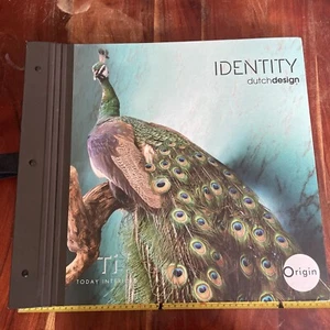 Libro de muestra de papel pintado Identity Dutchdesign (origen). Distribuido por Ti - Imagen 1 de 24