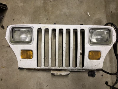 Jeep Wrangler YJ 87-95 Front Grille Assembly OEM complete w lights - Image 1 of 4