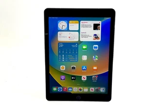 Apple iPad Pro 1st Gen A1674 9.7" 32GB Wi-Fi + 4G Unlocked Good Grade B/C 152 - Picture 1 of 24