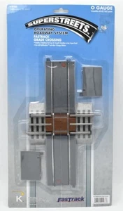 K-LINE LIONEL SUPERSTREETS 10" FASTRACK ROAD GRADE CROSSING 6-21163 O GAUGE - Picture 1 of 1