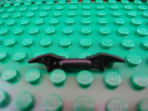 Lego Batman - Bat-a-rang (Batarang) - Picture 1 of 1