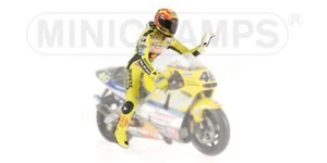 Minichamps 1:12 FIGURINE VALENTINO ROSSI WORLD CHAMPION 2001 - 312010046 - Imagen 1 de 1