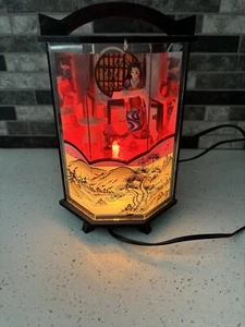LAMPADA ESPOSITORE ILLUMINATA DIORAMA RAGAZZA GEISHA GIAPPONESE VINTAGE *Leggi* - Foto 1 di 20