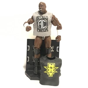 WWE Elite Series Apollo Crews Wrestling Action Figure & Stand - Mattel - Imagen 1 de 7