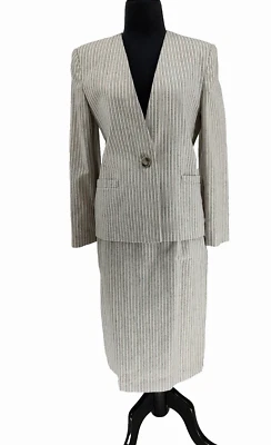 Club 5' 4" Petite Woman Multicolor Stripe Suit Size 10 Jacket Pencil Skirt Lined - Image 1 of 4
