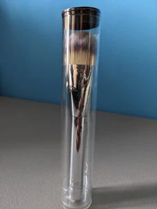 IT Cosmetics Heavenly Luxe Plush Paddle Foundation Brush Sealed - Picture 1 of 2