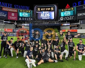 New York Yankees 2025 Advance to ALDS Group Shot 8x10 MLB Baseball Photo - Picture 1 of 1