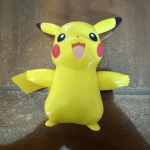 Pokemon Pikachu Talking Lights Interaktive Leuchtfigur Wicked Cool 4,5" - Bild 1 von 11