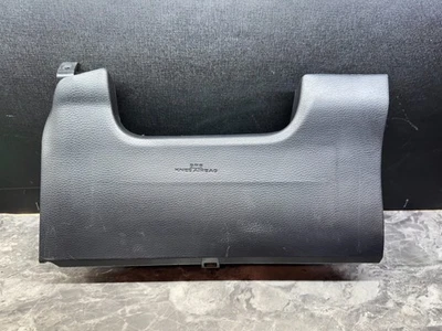 Bolsa de aire delantera inferior izquierda para conductor Toyota Corolla 2014-2019 sedán Foto 1 de 3