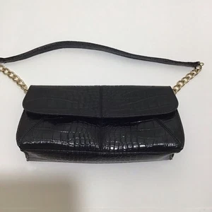 LIZ CLAIBORNE Clutch Handtasche schwarz mit Riemen Krokoprägung top - Bild 1 von 16