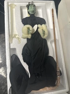 2000 Wizard of Oz Wicked Witch of the West Timeless Treasures Mattel mit Echtheitszertifikat NEU - Bild 1 von 13