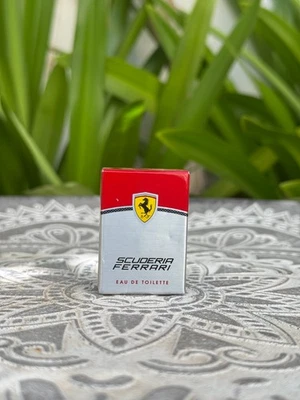 SCUDERIA FERRARI Eau de Toilette 4 ML MINI  NEU/OVP/RARE - Bild 1 von 2