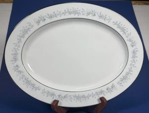 Plato ovalado para servir Noritake Marywood 13" - Imagen 1 de 2