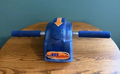 Ejercicios de rueda de entrenamiento con rodillo abdominal originales de colección usados Foto 1 de 4